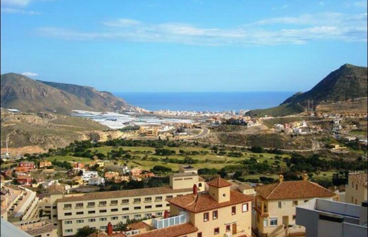 Apartamentos Deluxe Roquetas De Mar Con Golf Y Piscina Climatizada, Parking Privado Vícar Esterno foto